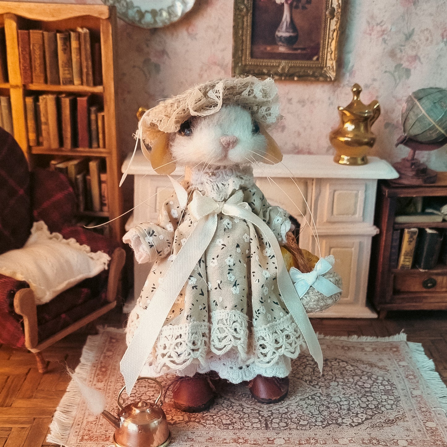 Hazel | Needle Felted Collectible Wool Mouse