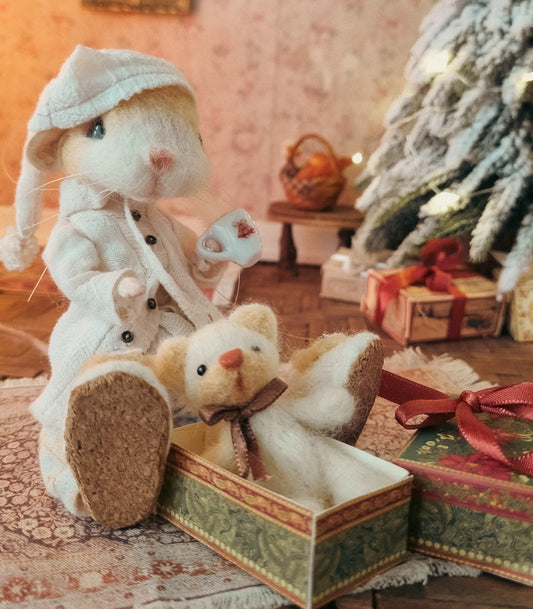 Milo | Needle Felted Collectible Wool Mouse