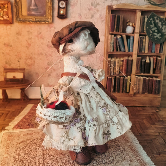 Cordelia | Needle Felted Collectible Wool Mouse