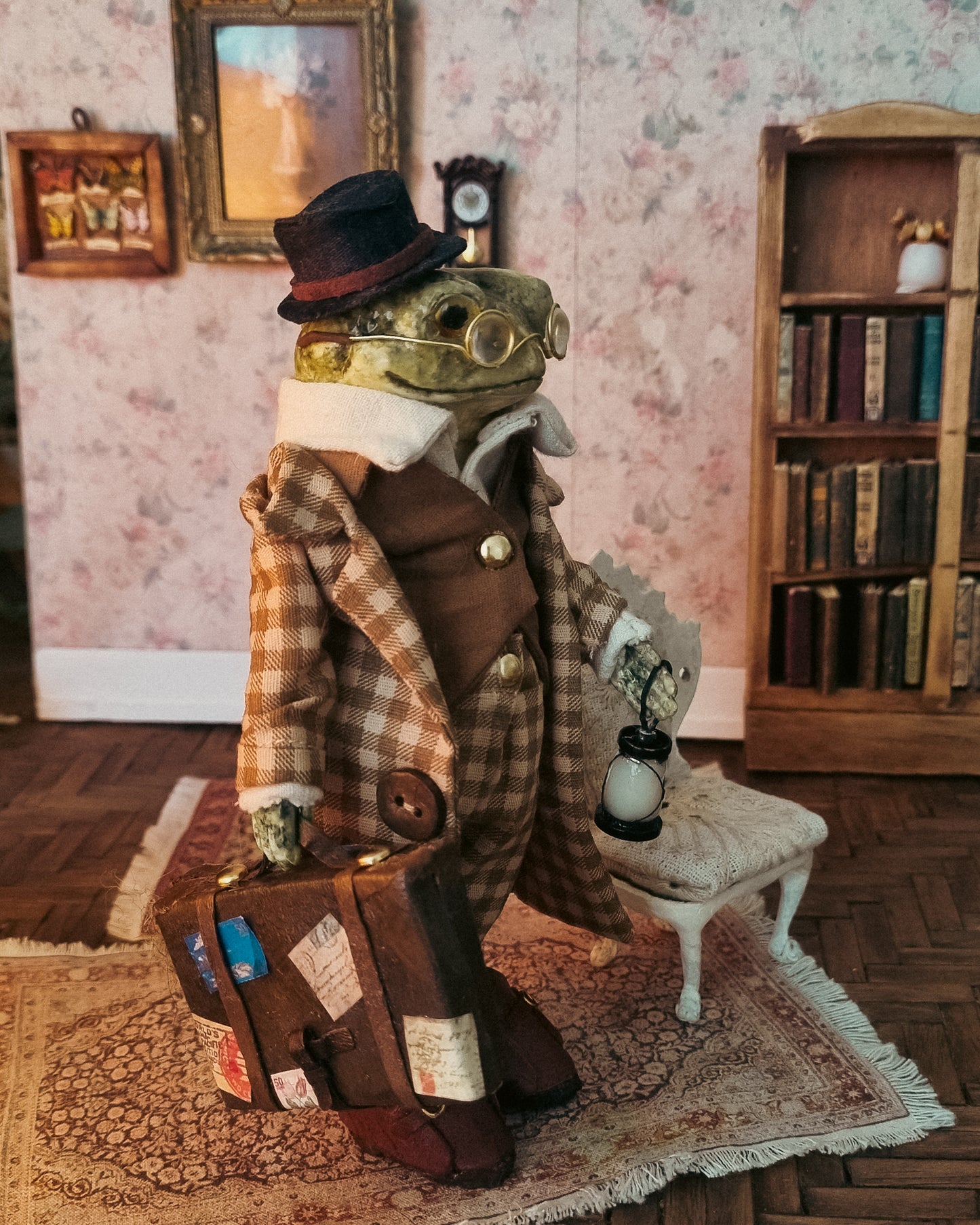 Mr. Edmund | Papier-Mâché Frog Sculpture