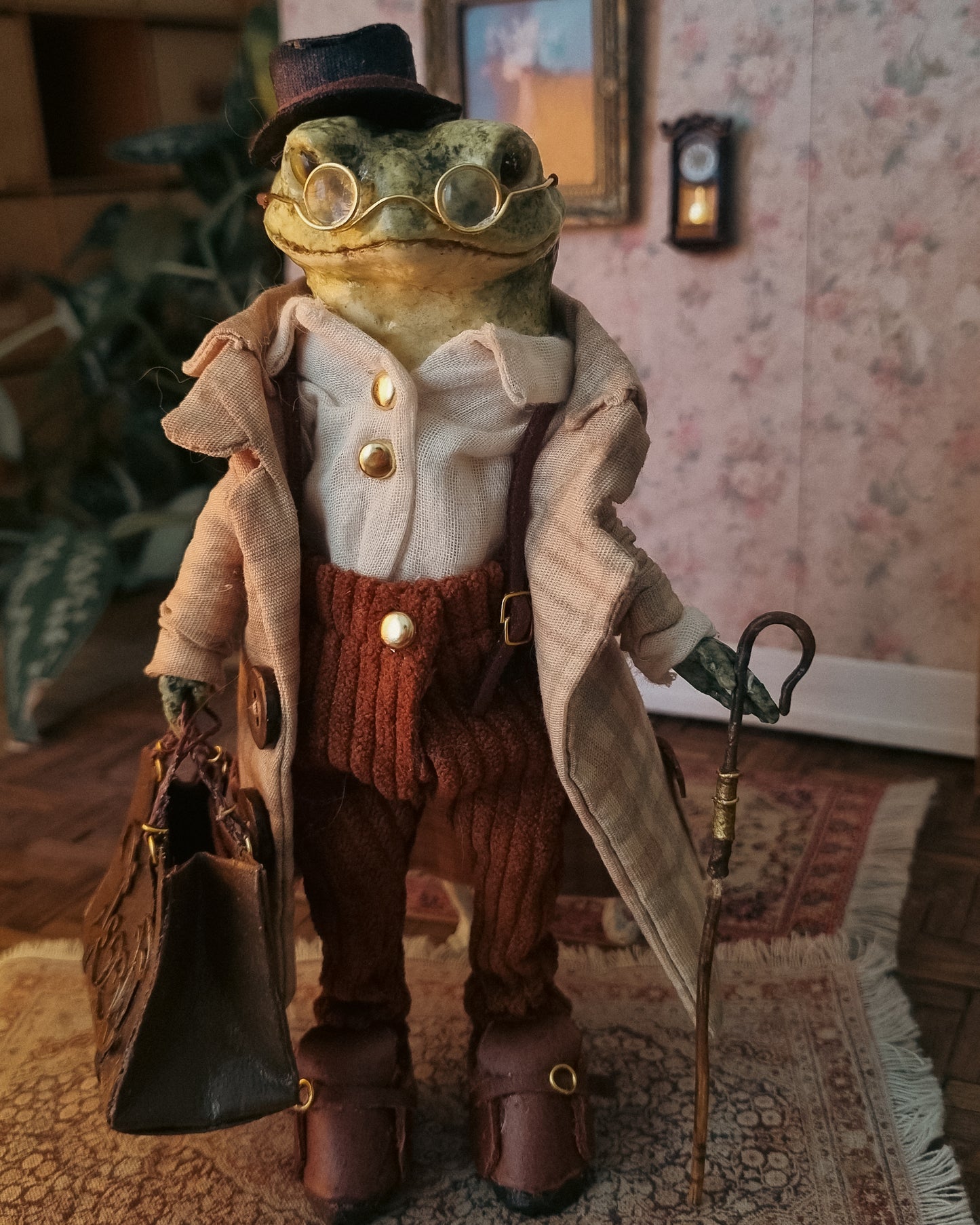 Mr. Hadrian | Papier-Mâché Frog Sculpture